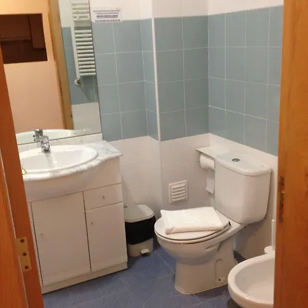 Hi - De Juventude Hostel *