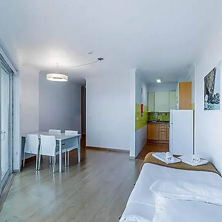 Hi - De Juventude Hostel *