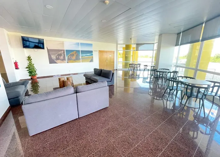 Albergue Hi - De Juventude Santa Cruz (Oeste)